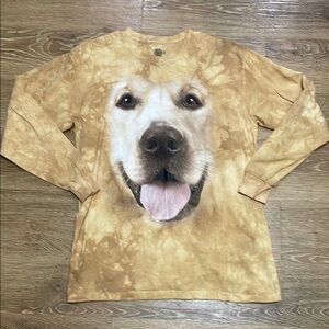 The mountain shirt, golden retriever, long sleeve men’s size medium